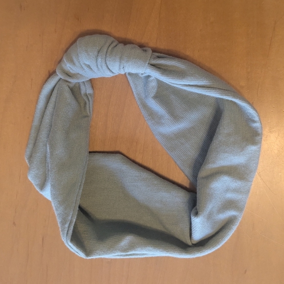 Women's Hair Accessories Pack - Picture 5 of 6